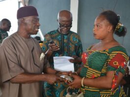 Ofuji Empowers Bende Women Traders with Millions of Naira