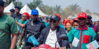 Obingwa Lawmaker Erondu Uchenna Erondu Jnr Rolls Out Mass Empowerment Programme, Honours Ikpeazu